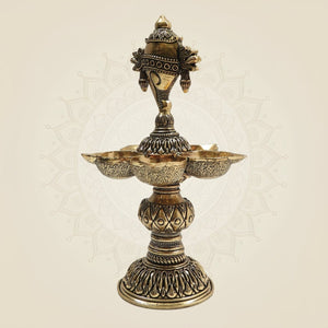 Brass Shankh Chakra Diya with 5 Deepak β Sacred Light for Divine - Luxeartisanship
