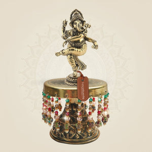 Brass Dancing Ganesha on Chowki 7.5"– Sculpted Motion Capture - Luxeartisanship